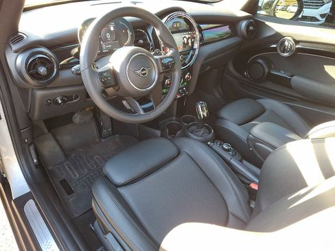 Certified 2023 MINI Cooper S image 11