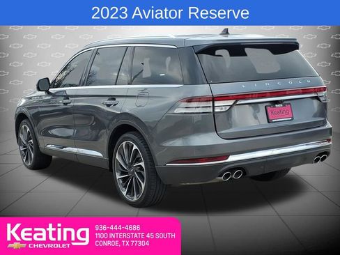 Used 2023 Lincoln Aviator Reserve w/ Equipment Group 201A image 2