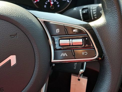 Used 2024 Kia Forte LXS FWD image 22