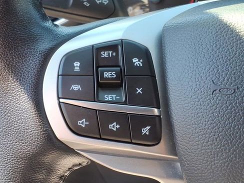 Used 2022 Ford Explorer XLT w/ Equipment Group 202A AWD/4WD image 26