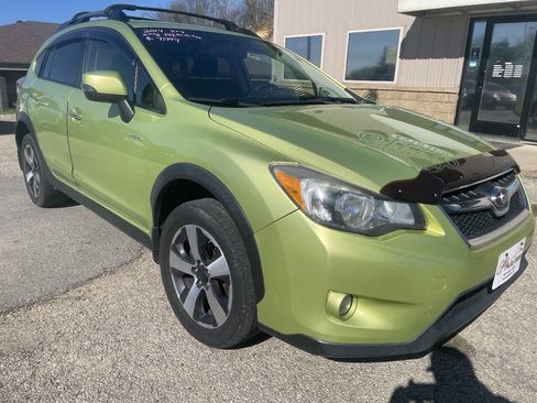 Used 2014 Subaru Crosstrek 2.0i Premium AWD/4WD image 2