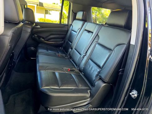 Used 2018 Chevrolet Suburban LT image 19