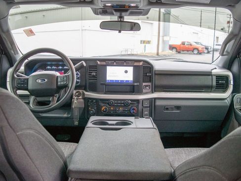 Used 2024 Ford F350 XLT image 30