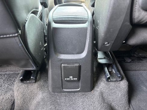 Used 2017 Buick Encore Essence FWD image 39