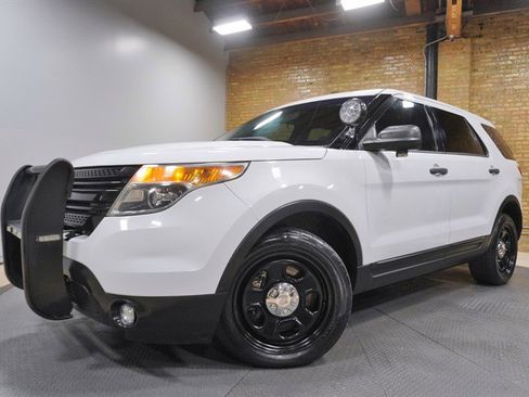 Used 2015 Ford Explorer Police AWD Red/Blue Visor Ligh image 1