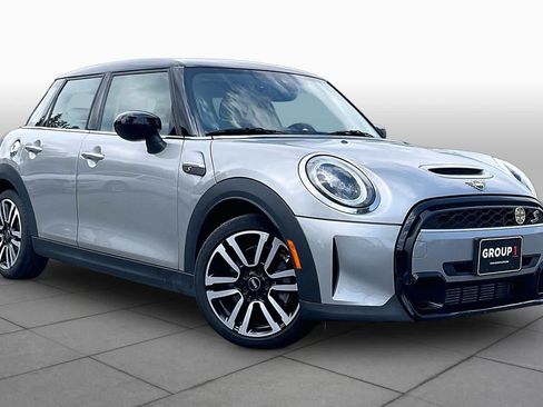 Used 2024 MINI Cooper S FWD image 2