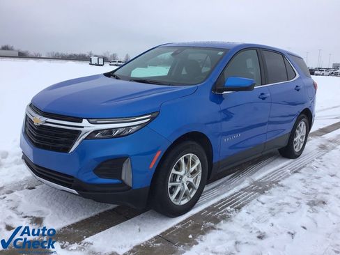 Used 2024 Chevrolet Equinox LT image 3