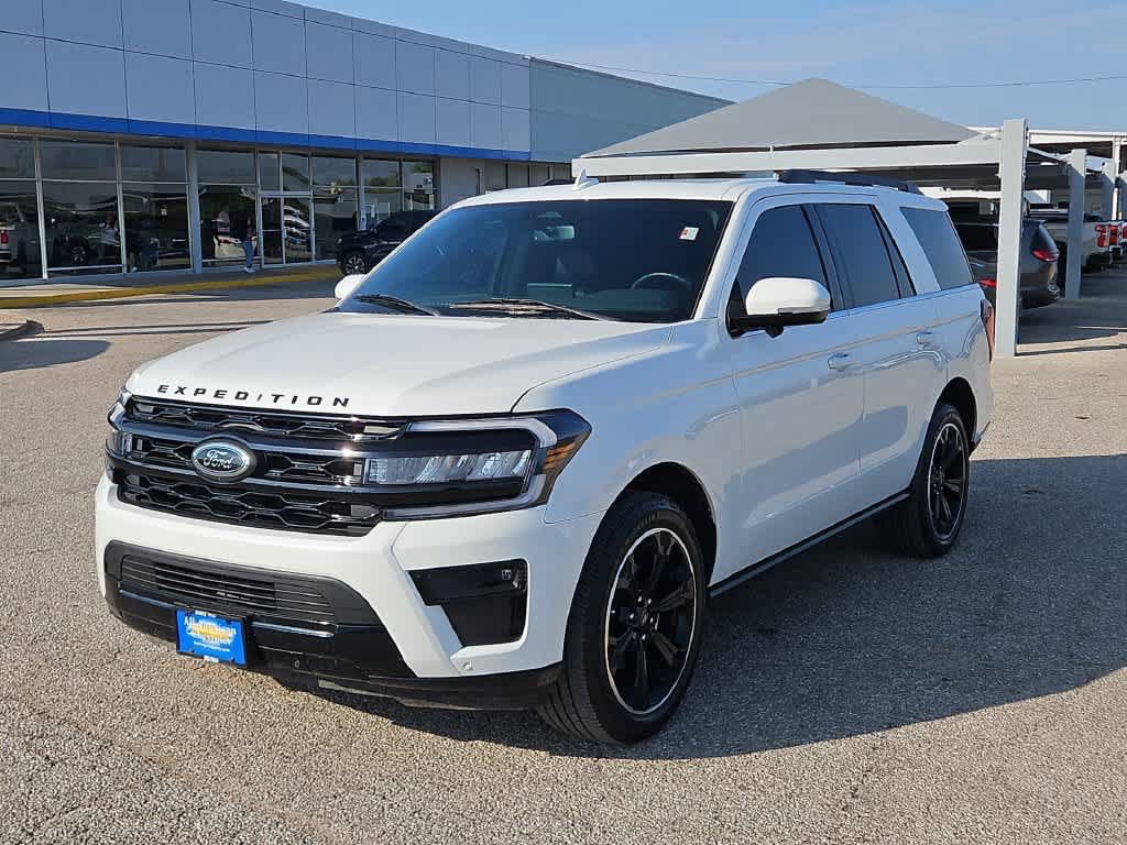 Used 2023 Ford Expedition Limited RWD image 4