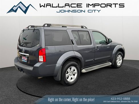 Used 2011 Nissan Pathfinder SV w/ Protection Pkg image 5