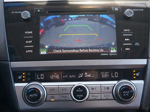Used 2017 Subaru Outback 2.5i Touring AWD/4WD image 23