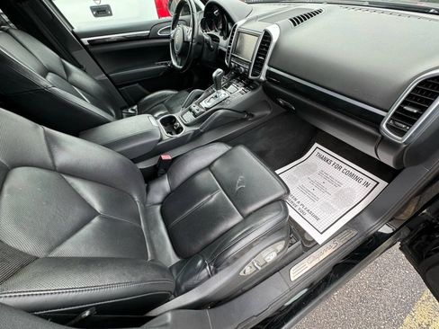Used 2012 Porsche Cayenne S AWD/4WD image 18