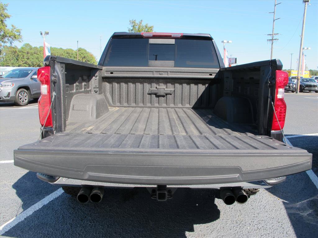 Used 2024 Chevrolet Silverado 1500 LT w/ Leather Package AWD/4WD image 17