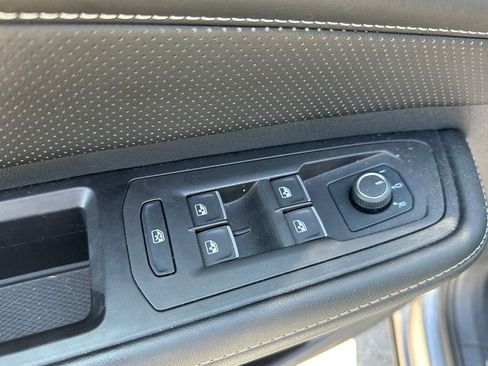 Used 2024 Volkswagen Atlas SE AWD/4WD image 41