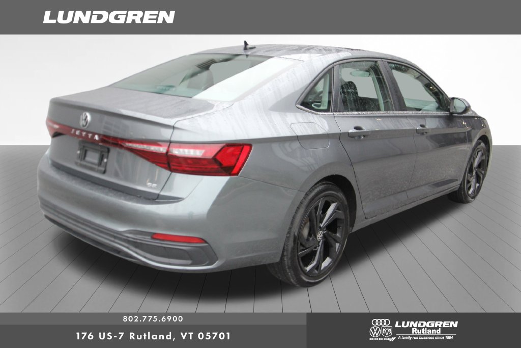 Used 2025 Volkswagen Jetta SE FWD image 35