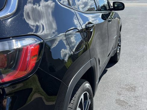 Used 2022 Jeep Compass Limited image 8