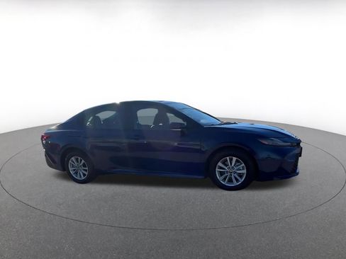 Used 2025 Toyota Camry LE image 2