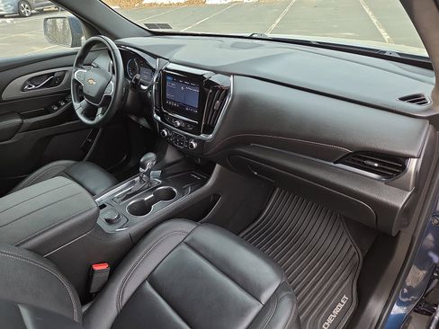 Certified 2023 Chevrolet Traverse LT image 18
