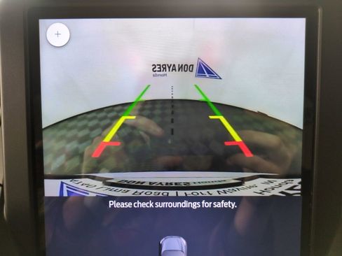 Used 2023 Ford Edge SE w/ Black Appearance Package image 21