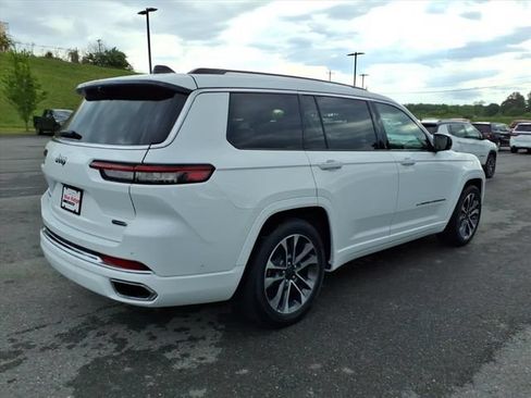Used 2023 Jeep Grand Cherokee L Overland w/ Advanced Protech Group III AWD/4WD image 4
