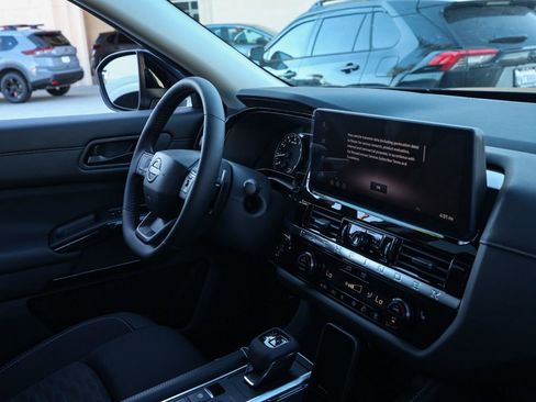 New 2026 Nissan Pathfinder SV image 20