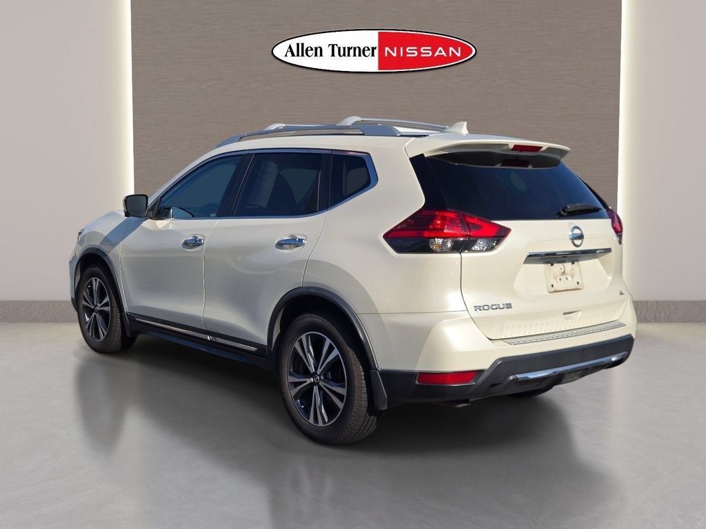 Used 2017 Nissan Rogue SL FWD image 10