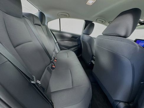 Used 2025 Toyota Corolla LE image 27