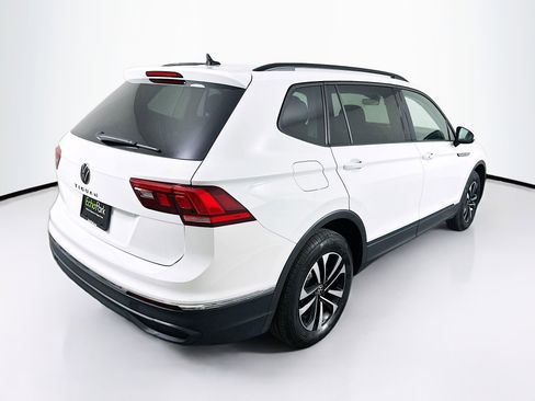 Used 2024 Volkswagen Tiguan S image 9