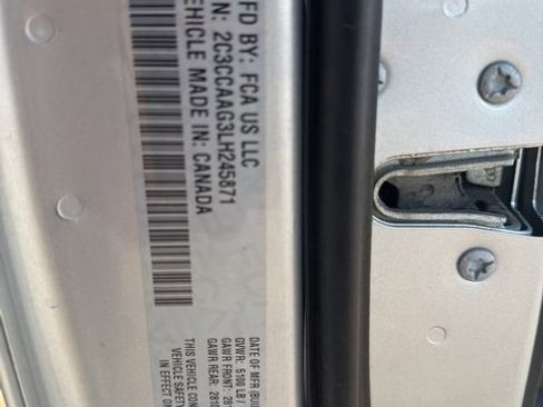 Used 2020 Chrysler 300 Touring w/ Sport Appearance Package image 12