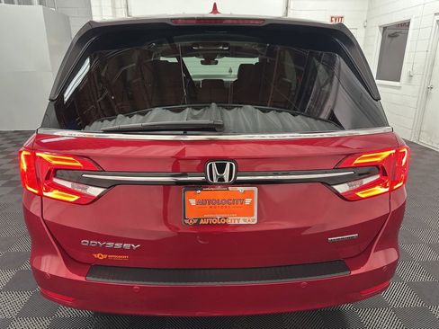 Used 2024 Honda Odyssey Touring image 8