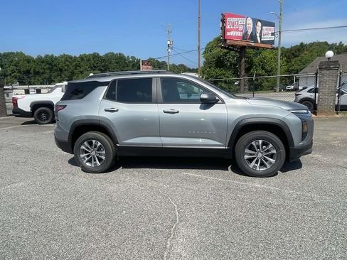New 2026 Chevrolet Equinox LT w/ Safety and Technology Package FWD image 2