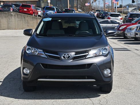 Used 2015 Toyota RAV4 XLE AWD/4WD image 3