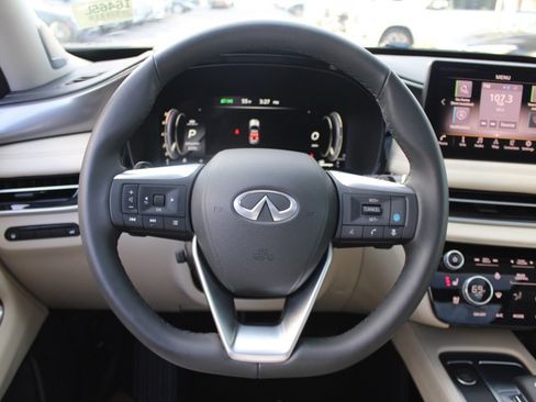 Certified 2025 INFINITI QX60 Luxe image 20