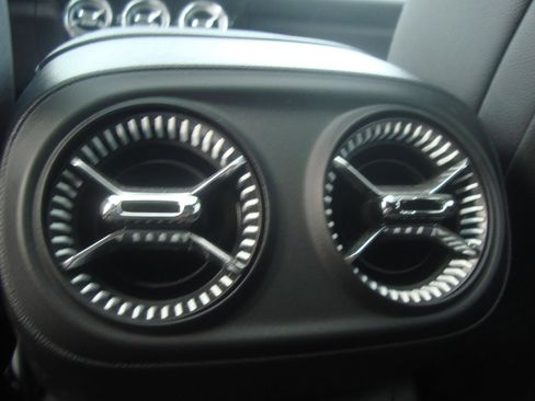 Used 2024 Chevrolet Blazer EV LT image 17