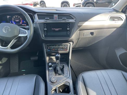 Certified 2022 Volkswagen Tiguan SE AWD/4WD image 18