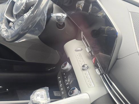 New 2026 Hyundai Elantra Limited w/ Cargo Package image 11