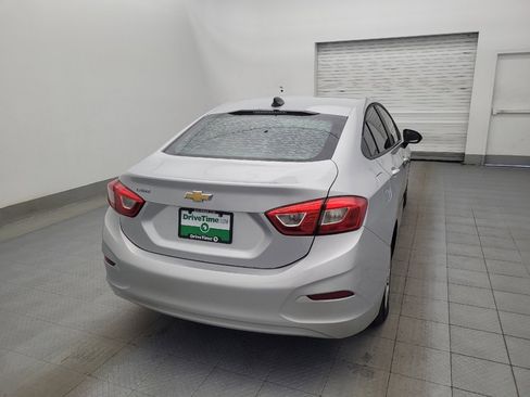 Used 2018 Chevrolet Cruze LS image 7