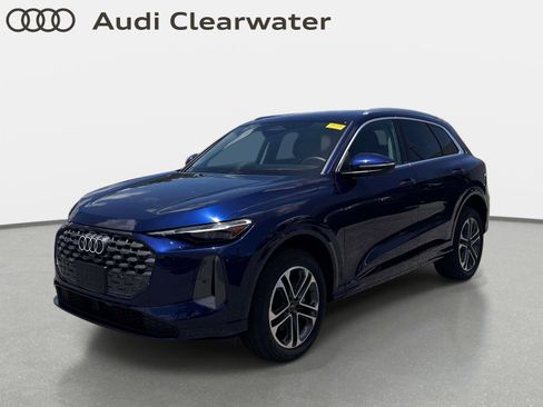 Used 2025 Audi Q5 Premium w/ Convenience Package AWD/4WD image 1