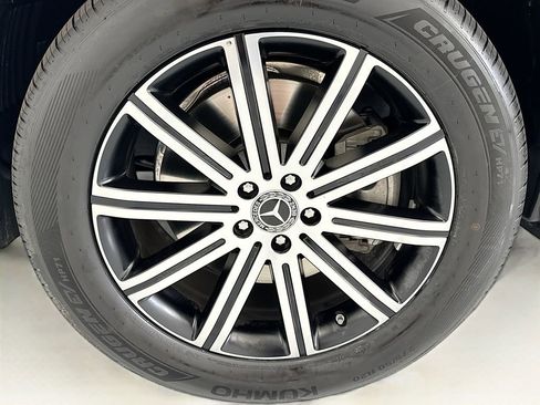 Used 2025 Mercedes-Benz GLE 450e 4MATIC image 29