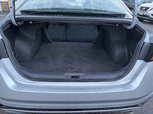 Used 2024 Nissan Altima 2.5 SV w/ SV Premium Package image 29