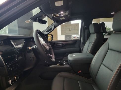 New 2026 GMC Yukon XL AT4 w/ AT4 Premium Plus Package AWD/4WD image 11