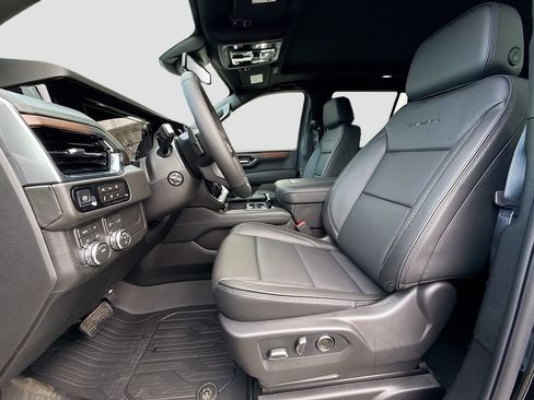 New 2026 GMC Yukon Denali w/ Sun & Power Step Package AWD/4WD image 22