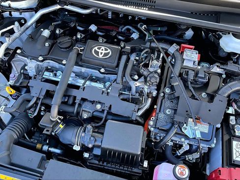 Certified 2025 Toyota Corolla LE image 31