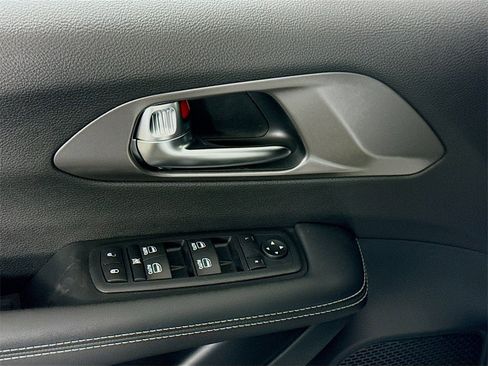 New 2026 Chrysler Voyager LX image 12