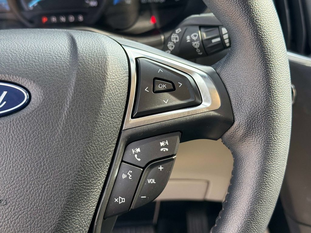Used 2022 Ford Edge Titanium AWD/4WD image 29