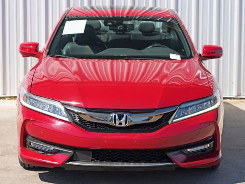 Used 2017 Honda Accord Touring image 37