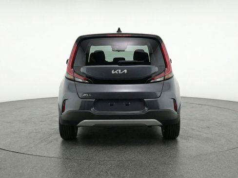 Used 2025 Kia Soul LX w/ LX Technology Package FWD image 7
