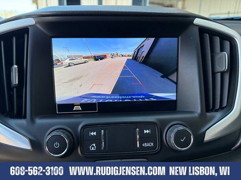 Used 2024 GMC Terrain SLT AWD/4WD image 19