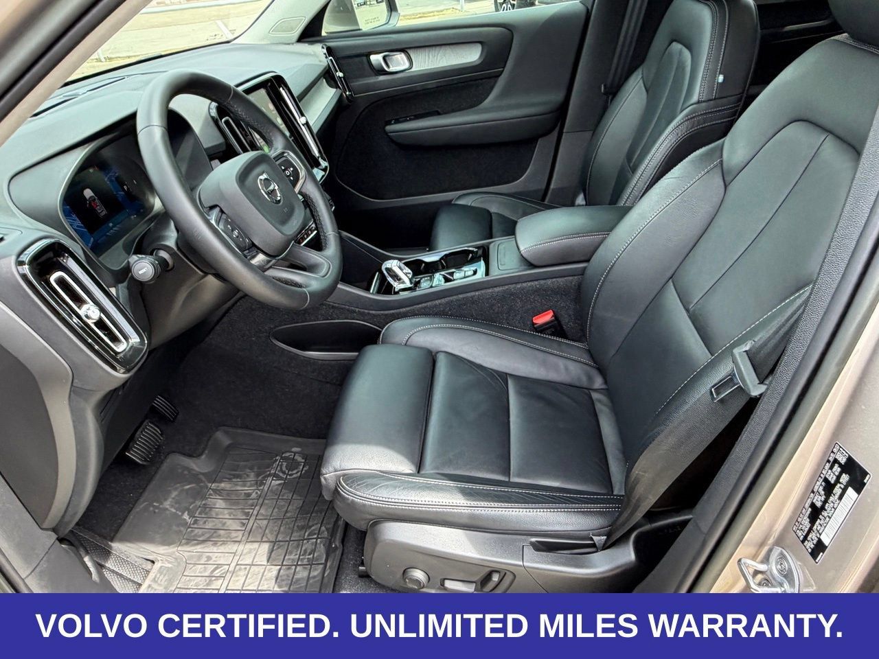 Certified 2024 Volvo XC40 B5 Plus w/ Protection Package Premier AWD/4WD image 29