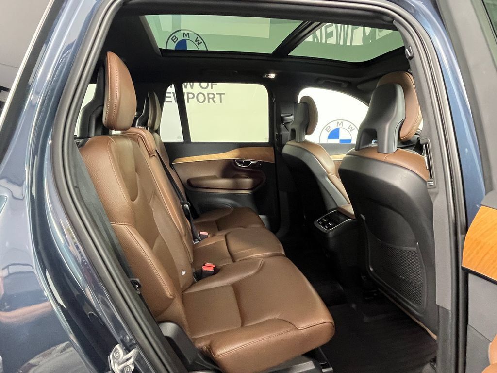 Used 2022 Volvo XC90 T6 Momentum w/ Advanced Package AWD/4WD image 23