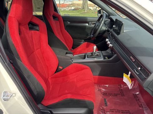 Used 2024 Honda Civic Type R image 24